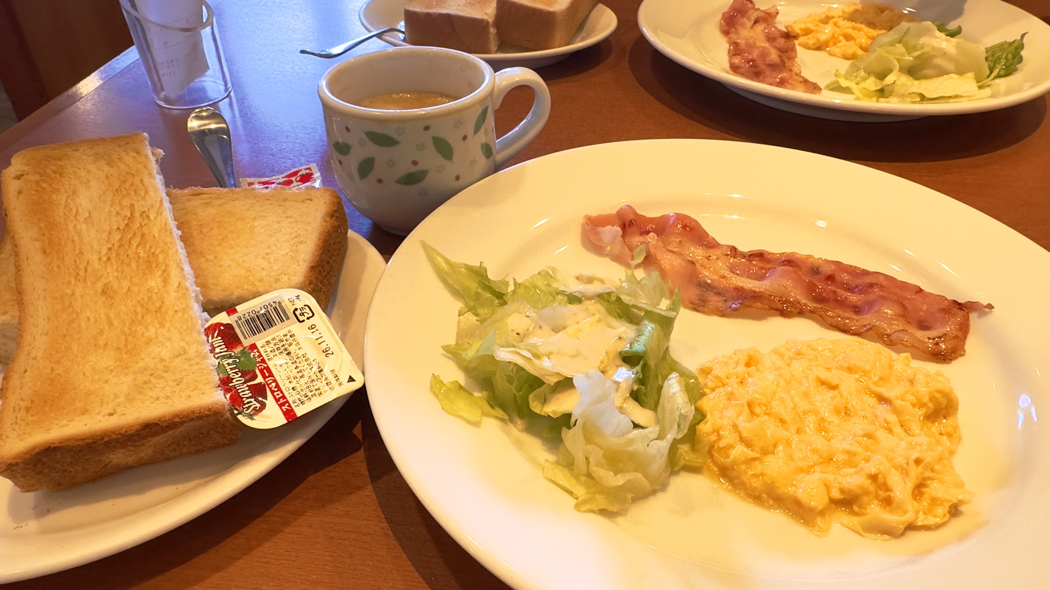 デニーズ西浦和店でモーニング