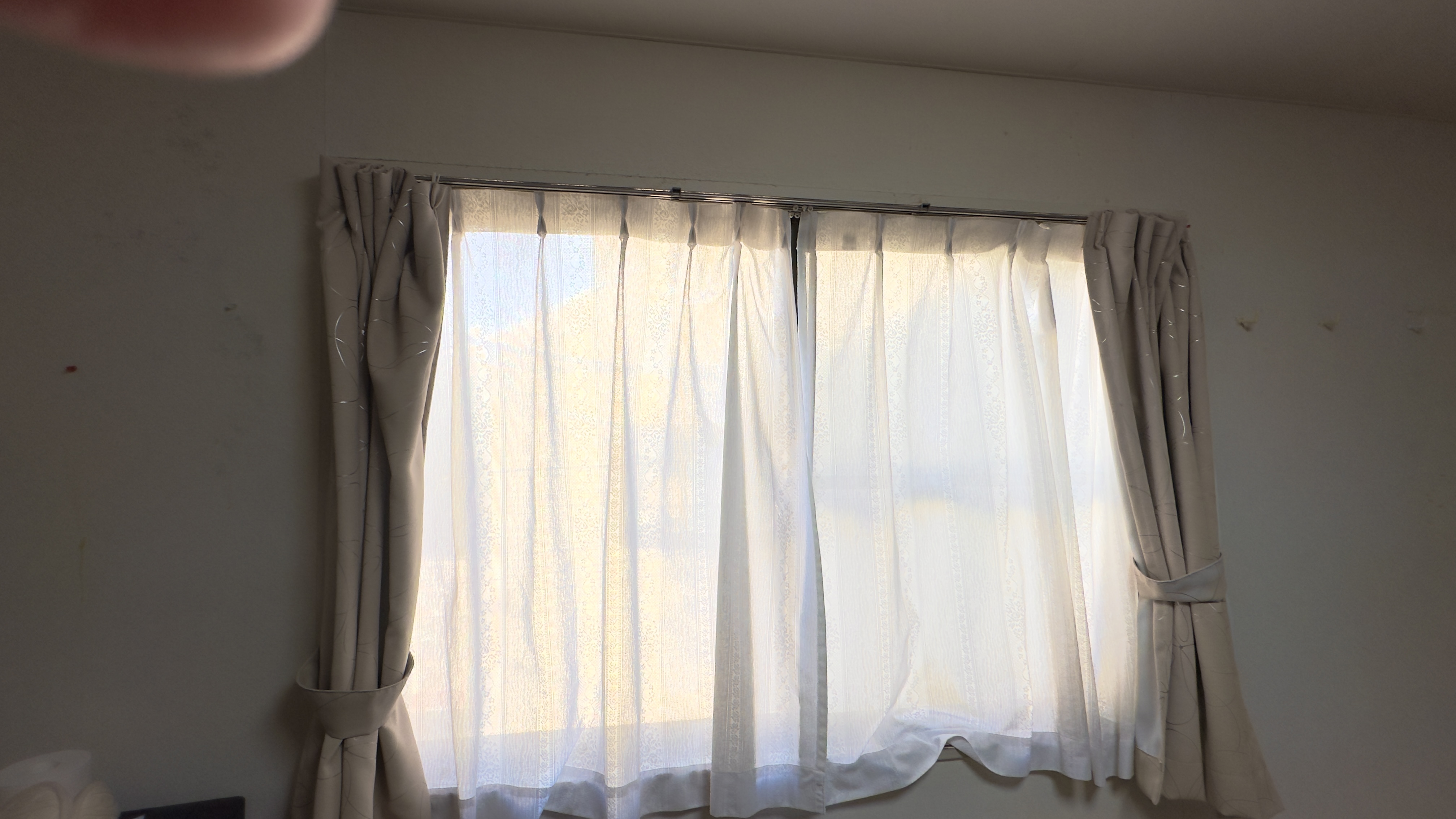 カーテン8枚を洗濯しました