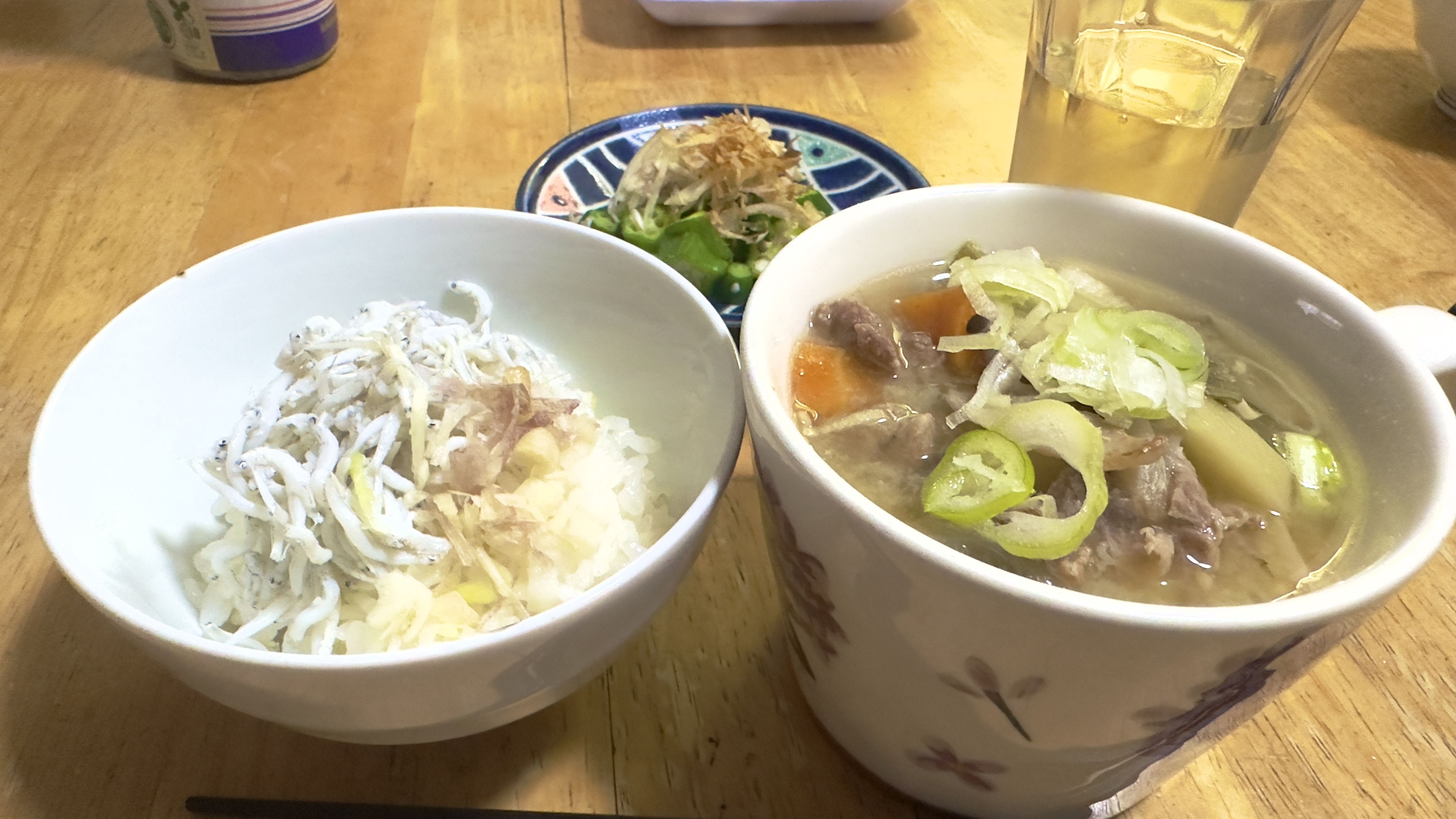 相方の豚汁で朝ご飯🥞 相方の豚汁で朝ご飯🥞