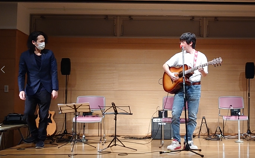 東京都板橋区のギター教室、大人の生徒さんもとても多いです