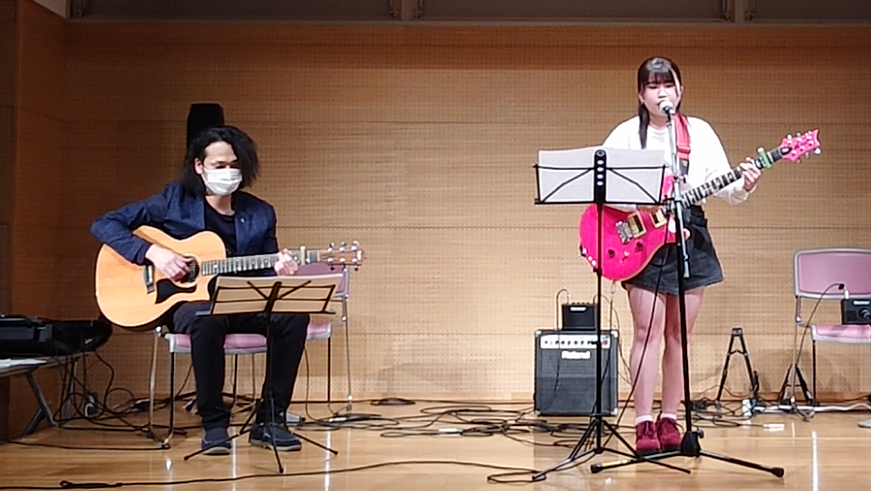 東京都板橋区のギター教室ピンクのPRSが可愛いですね